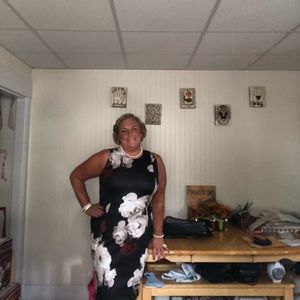 Meet your Posher, Sharon